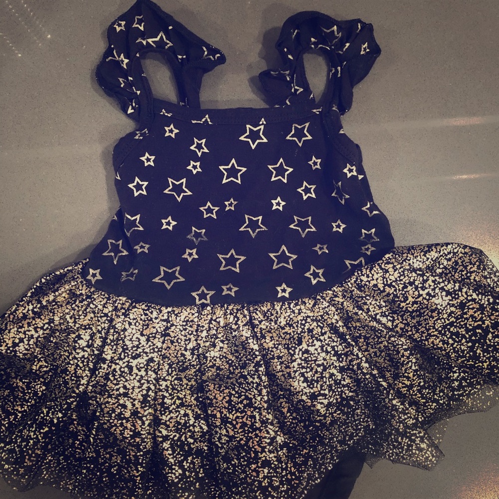 Baby (6M) black and gold tutu onesie